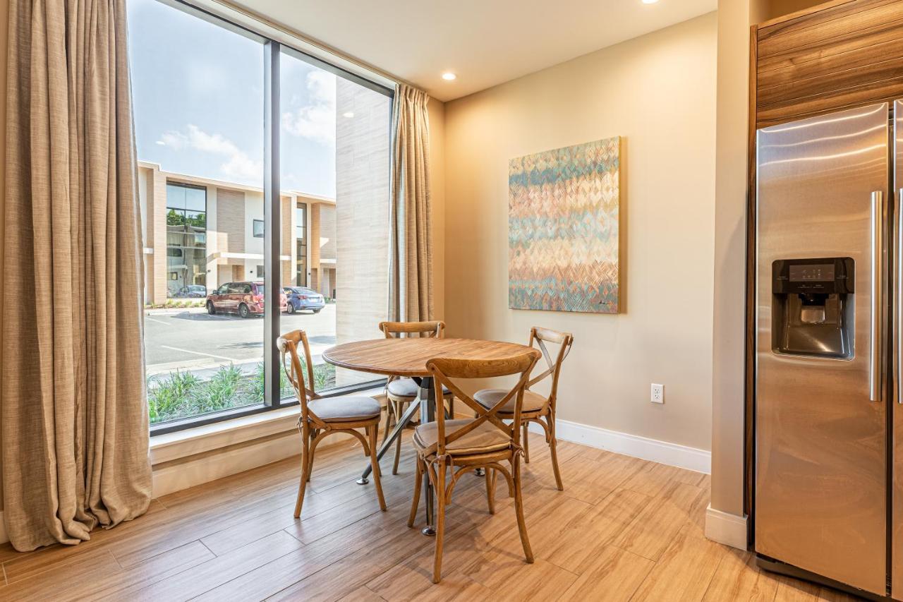 Holiday home Promo - In Gated Community - 12min To Orlando