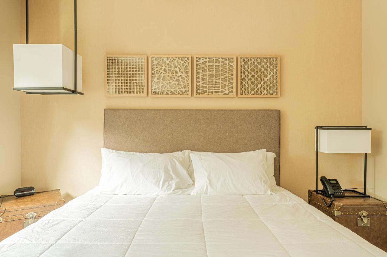 Holiday home Promo - In Gated Community - 12min To *